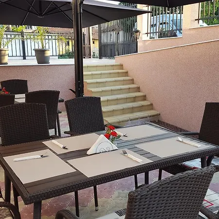 Hotell Emmar